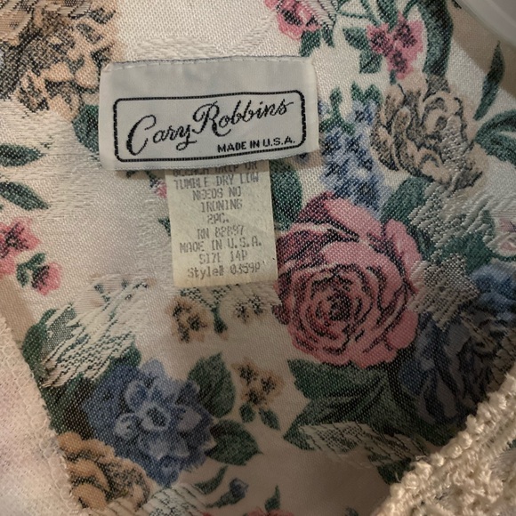 Flower blazer that buttons Size 14 has shoulder pads - Picture 2 of 4